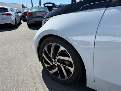 2015 BMW i3 - Thumbnail