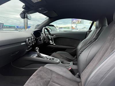 2015 Audi TT - Thumbnail