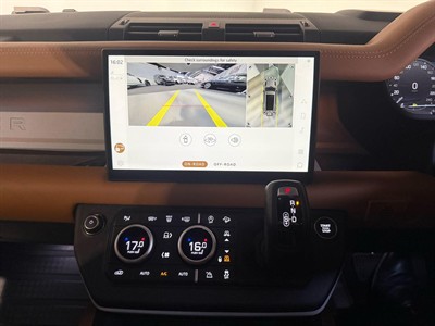 2024 Land Rover Defender - Thumbnail