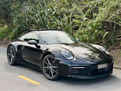 2023 Porsche 911 - Thumbnail