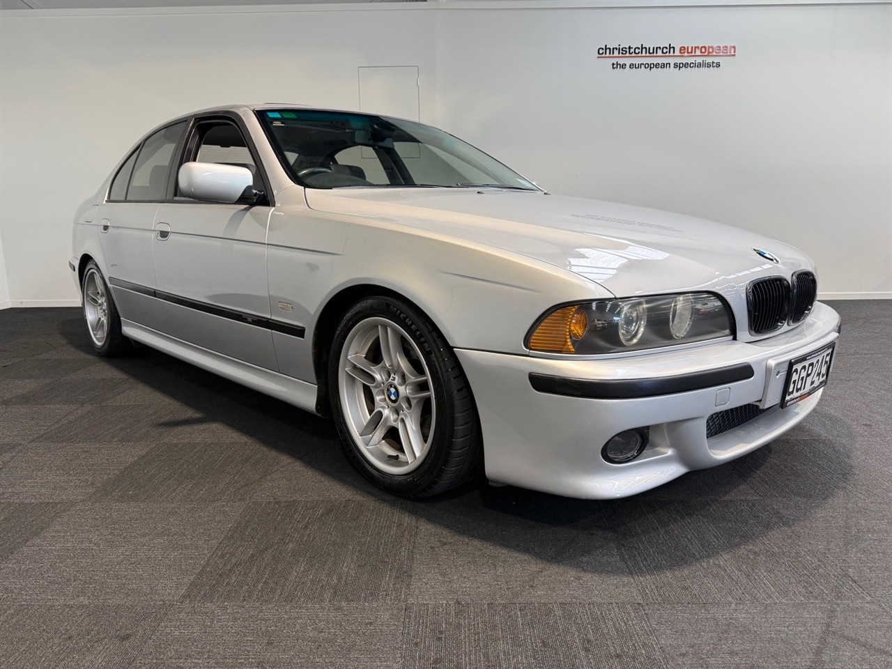 2001 BMW 540i