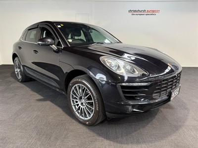 2016 Porsche Macan - Thumbnail