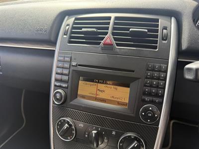 2010 Mercedes-Benz B 180 - Thumbnail