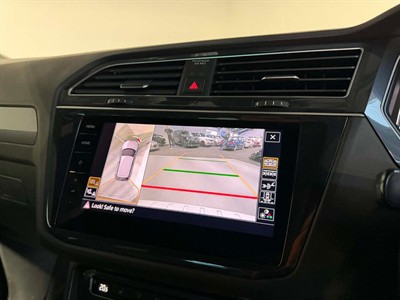 2019 Volkswagen Tiguan - Thumbnail