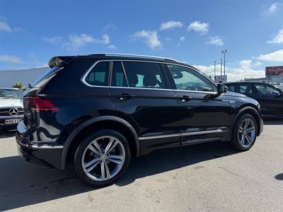 2019 Volkswagen Tiguan - Thumbnail