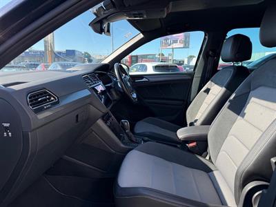 2019 Volkswagen Tiguan - Thumbnail