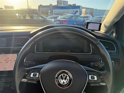 2020 Volkswagen Golf - Thumbnail
