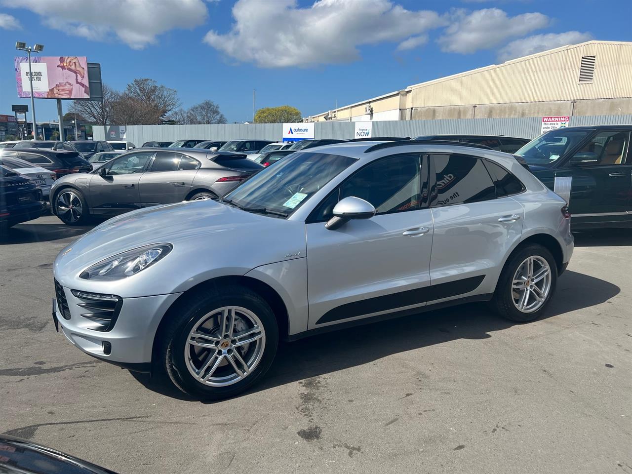 2015 Porsche Macan