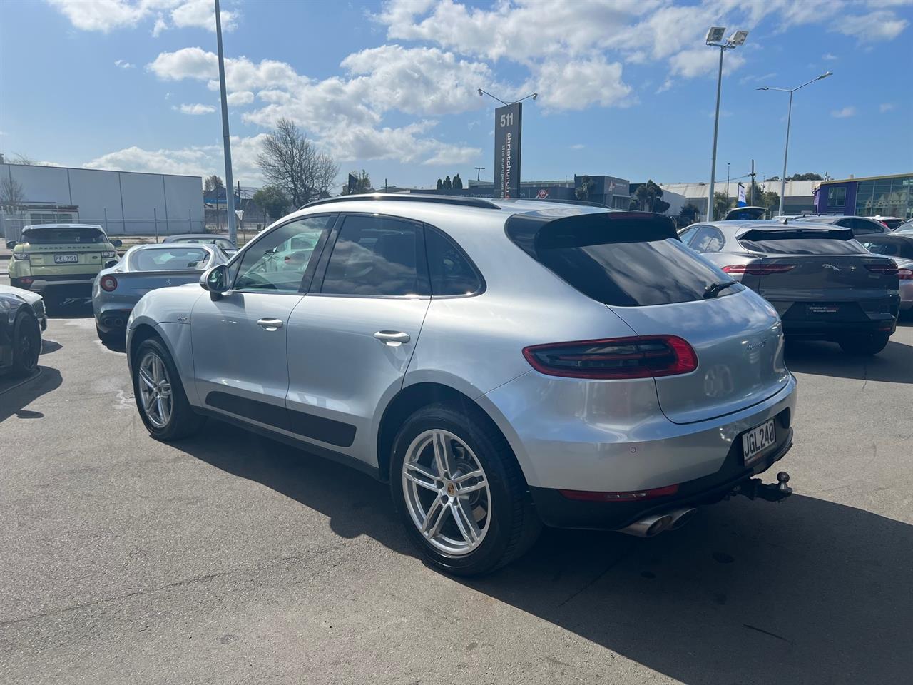 2015 Porsche Macan