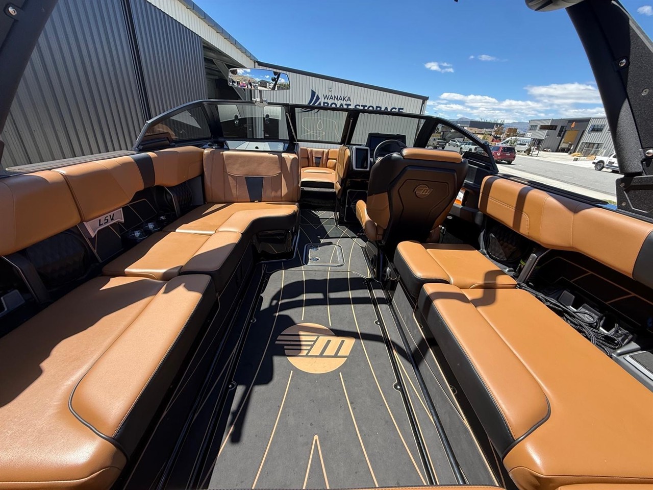 2023 Malibu Wakesetter