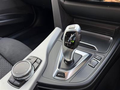 2016 BMW 330e - Thumbnail