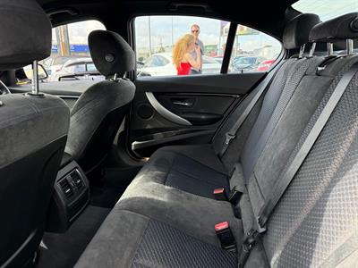 2016 BMW 330e - Thumbnail