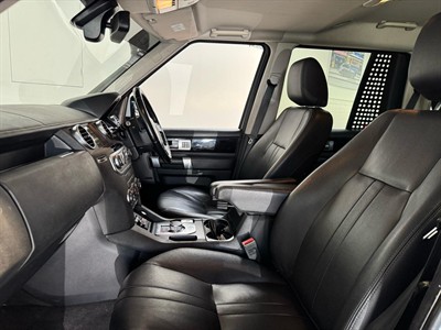 2014 Land Rover Discovery - Thumbnail