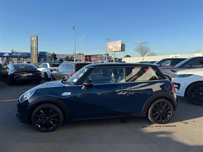 2019 Mini Cooper S - Thumbnail