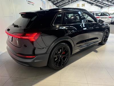 2019 Audi E-Tron - Thumbnail