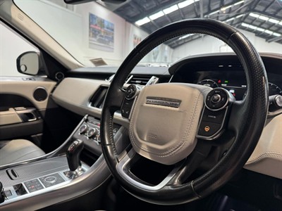 2016 Land Rover Range Rover - Thumbnail