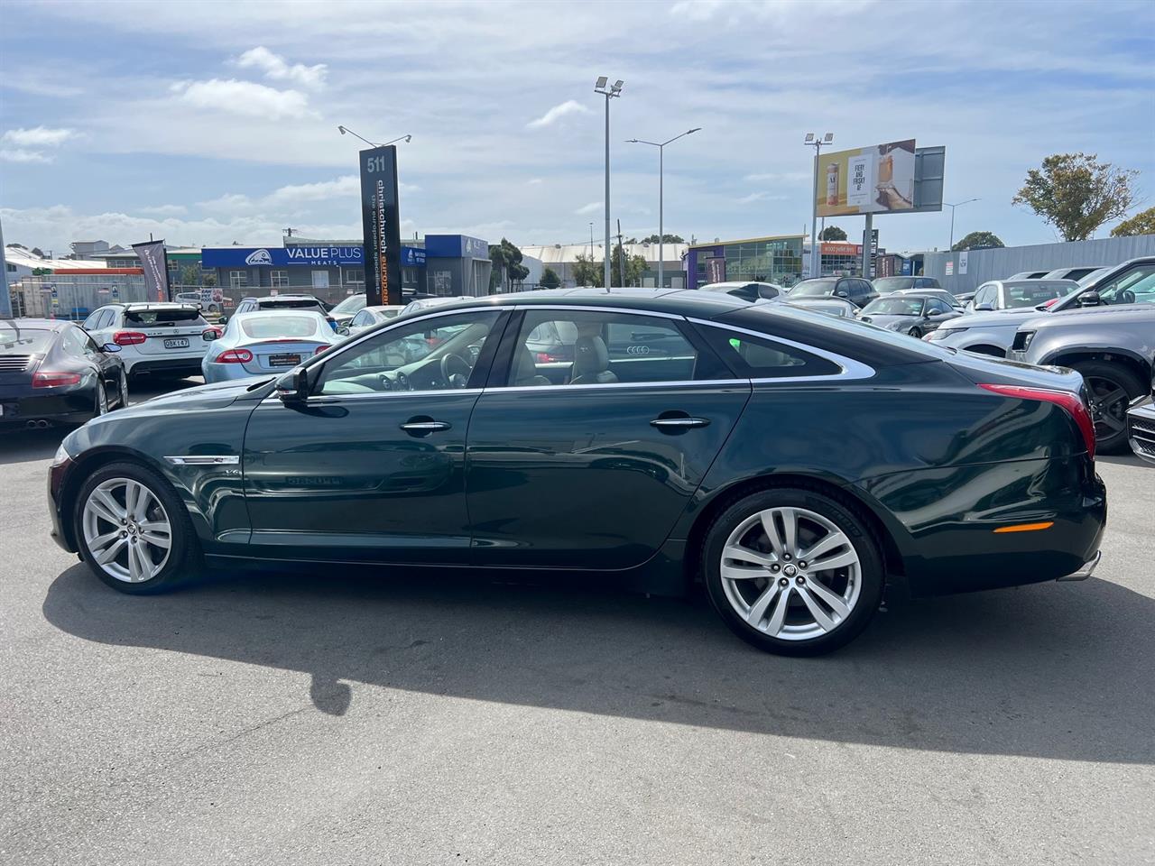 2013 Jaguar XJ