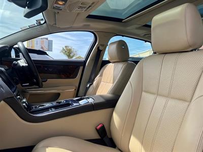 2013 Jaguar XJ - Thumbnail