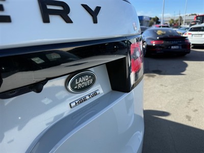2017 Land Rover Discovery - Thumbnail