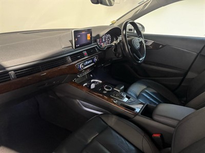 2017 Audi A4 - Thumbnail