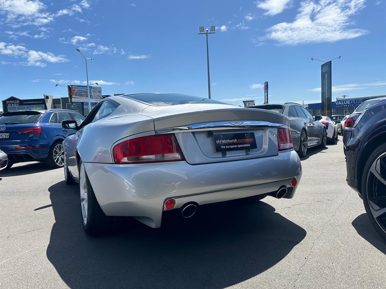2004 Aston Martin Vanquish