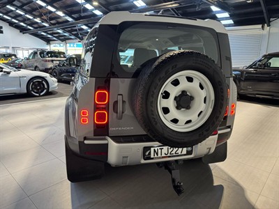 2021 Land Rover Defender - Thumbnail