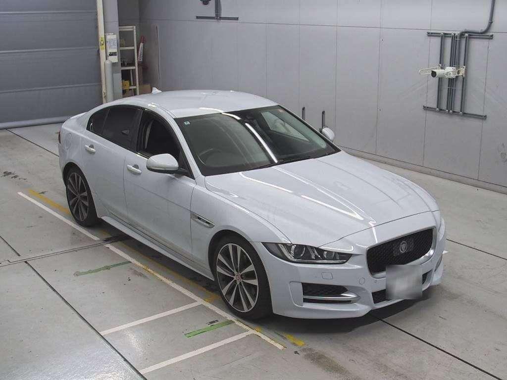 2016 Jaguar XE