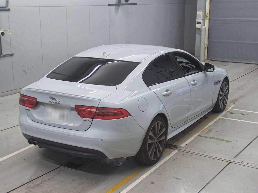 2016 Jaguar XE