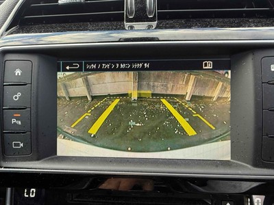 2016 Jaguar XE - Thumbnail