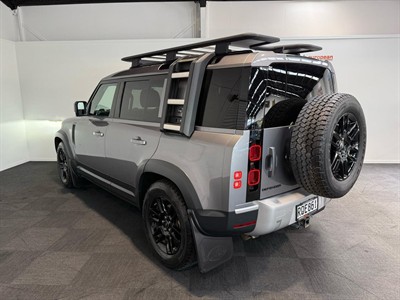 2021 Land Rover Defender - Thumbnail