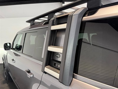 2021 Land Rover Defender - Thumbnail