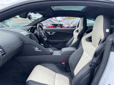 2017 Jaguar F-Type - Thumbnail