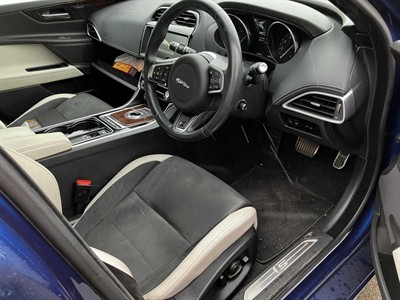 2016 Jaguar XE - Thumbnail