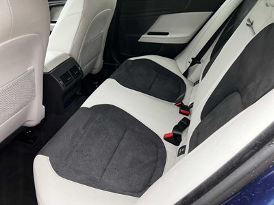 2016 Jaguar XE - Thumbnail