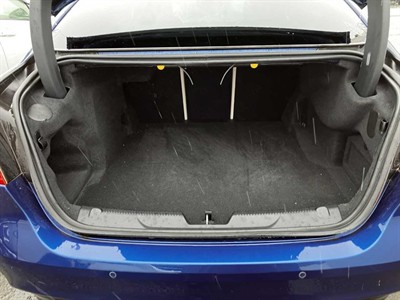 2016 Jaguar XE - Thumbnail