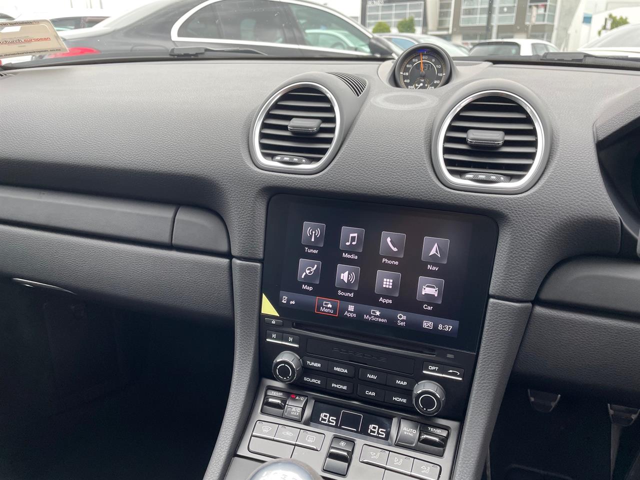 2020 Porsche Cayman
