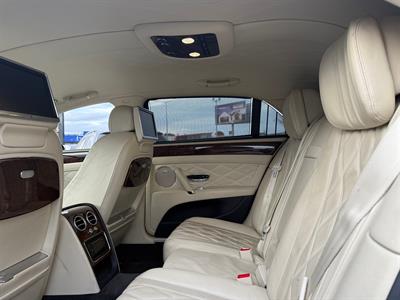 2016 Bentley Continental - Thumbnail