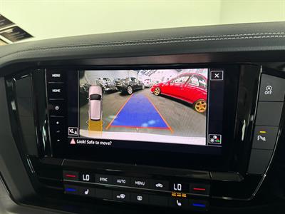 2019 Volkswagen Touareg - Thumbnail