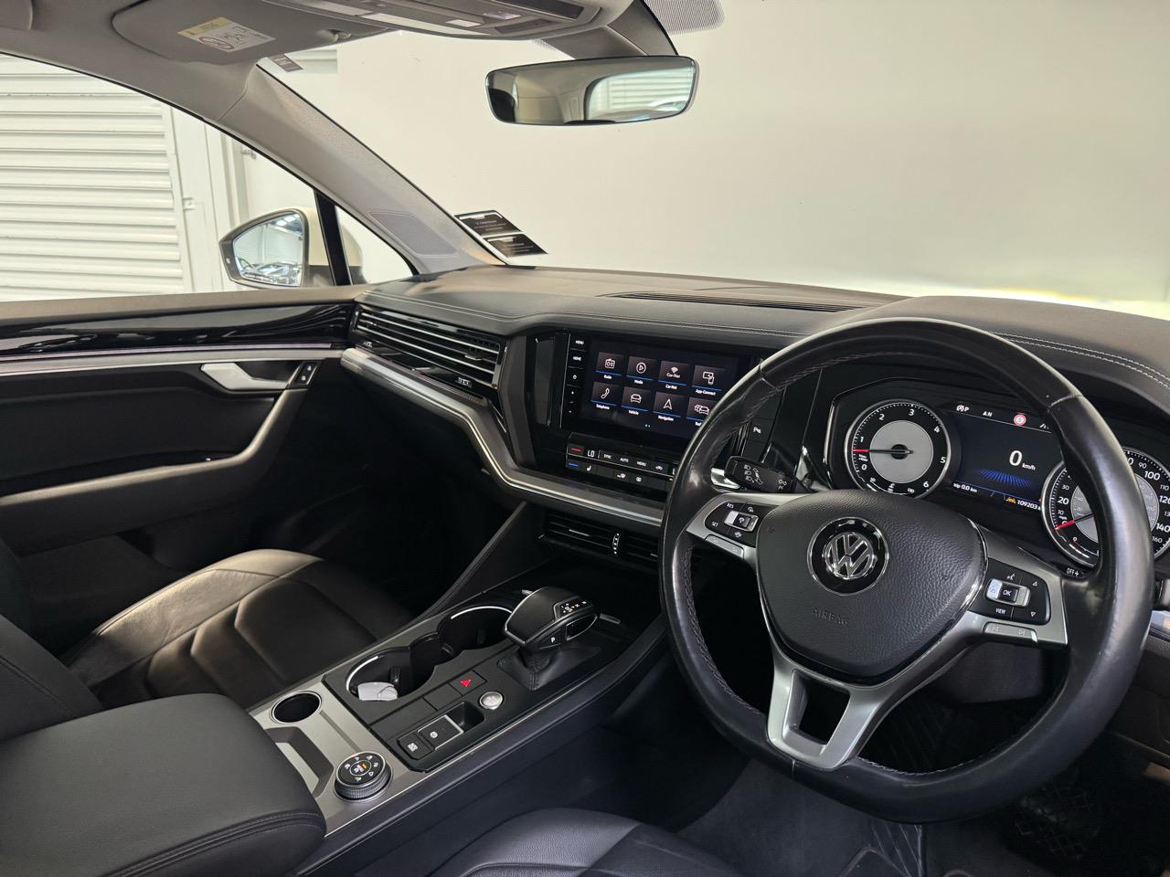 2019 Volkswagen Touareg