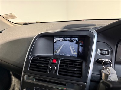 2013 Volvo XC60 - Thumbnail