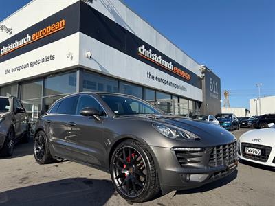 2014 Porsche Macan - Thumbnail