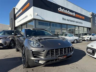2014 Porsche Macan - Thumbnail