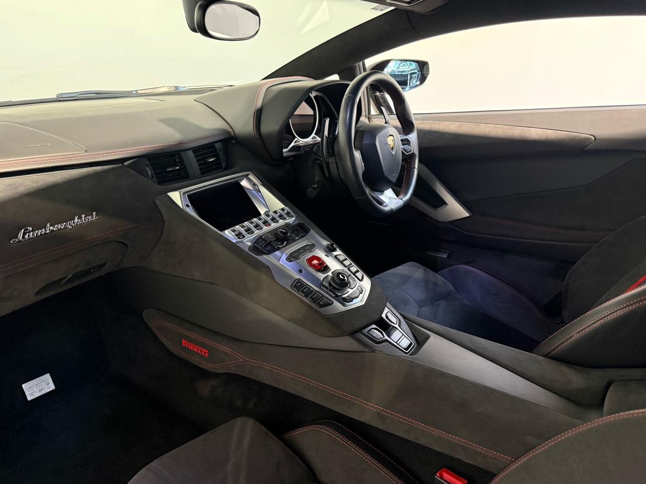 2015 Lamborghini Aventador