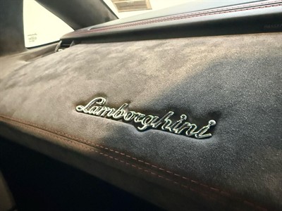 2015 Lamborghini Aventador - Thumbnail