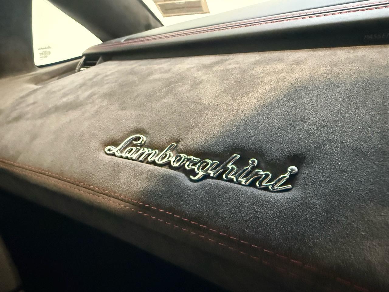 2015 Lamborghini Aventador