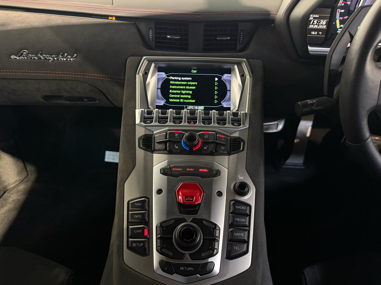 2015 Lamborghini Aventador