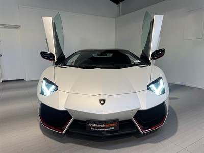 2015 Lamborghini Aventador - Thumbnail