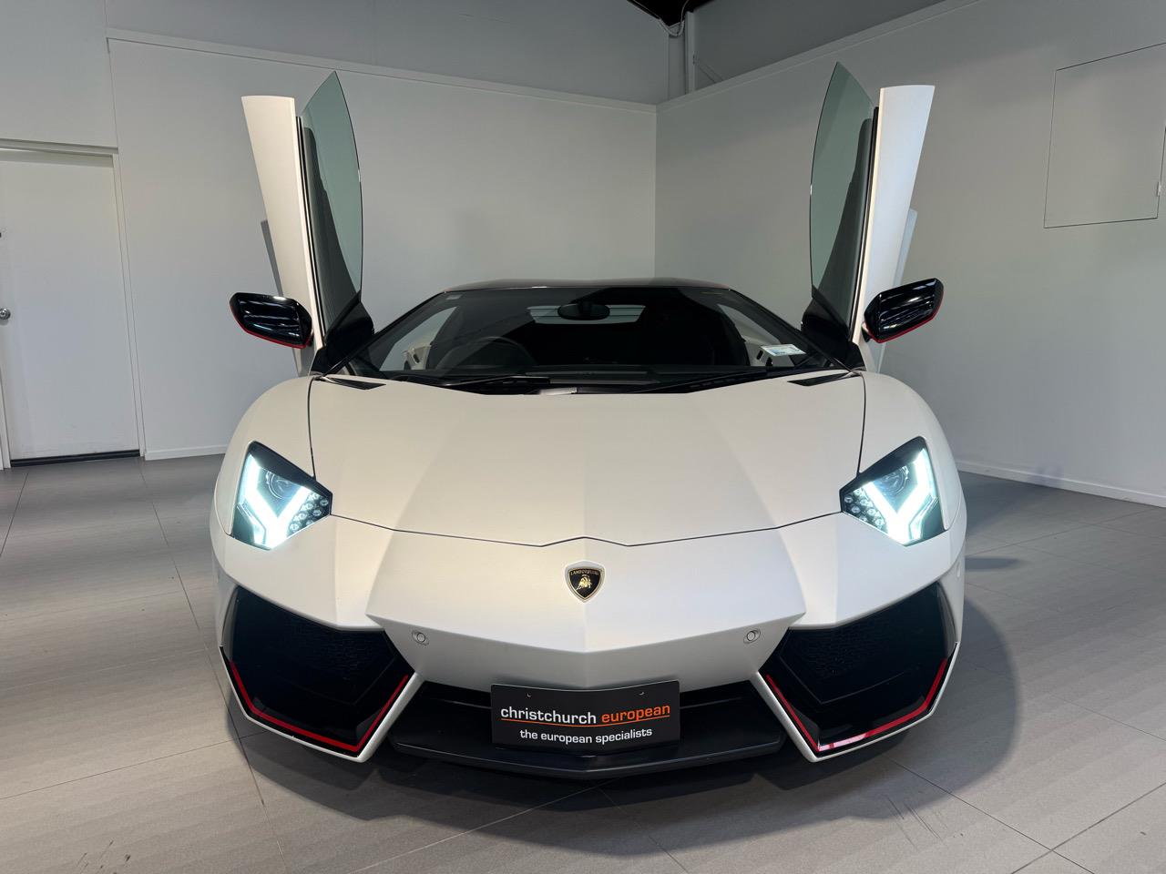 2015 Lamborghini Aventador