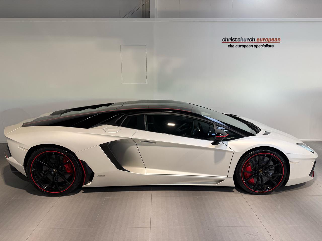 2015 Lamborghini Aventador