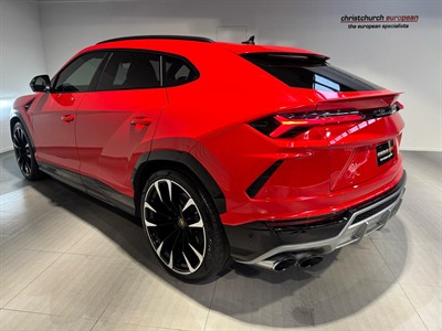 2019 Lamborghini Urus - Thumbnail